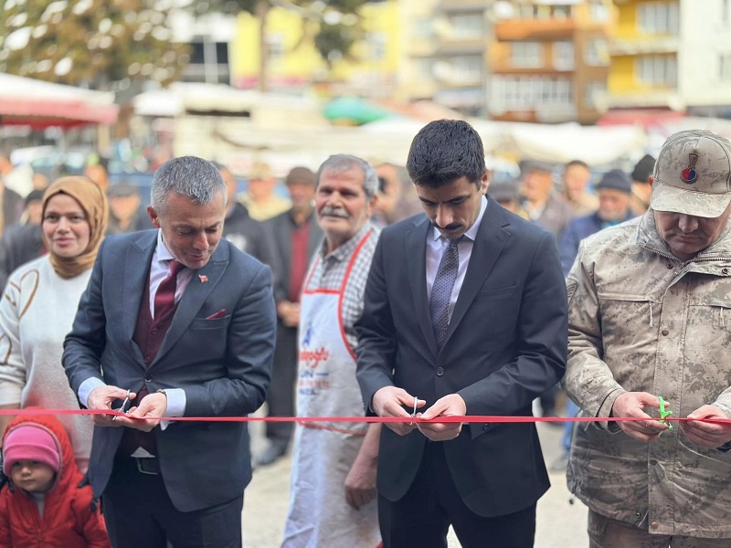 Kaymakamımız Sayın Halil İbrahim AKIN İş Yeri Açılışına Katıldı 